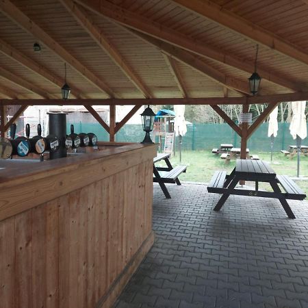 Pivovar Maly Janek - Restaurace, Penzion A Stany Jince Extérieur photo